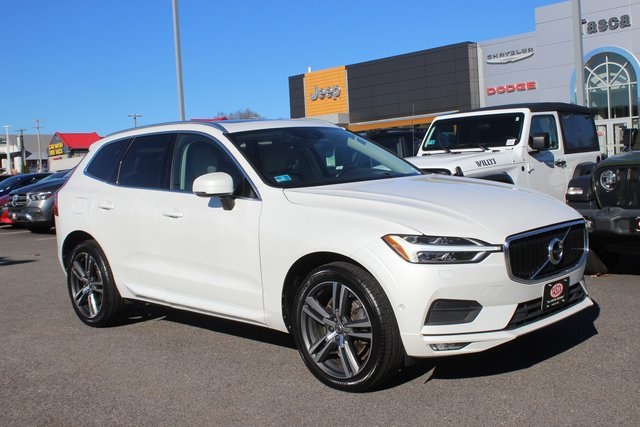2018 Volvo XC60 Momentum