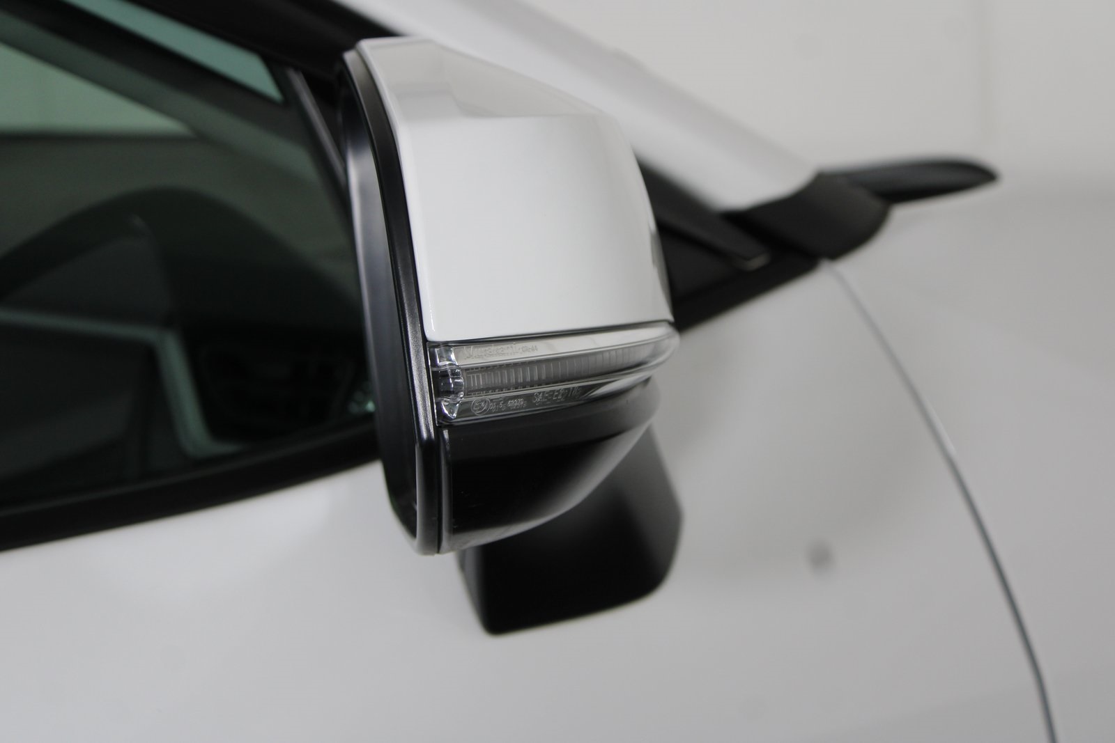 2022 Toyota RAV4 XLE photo 8