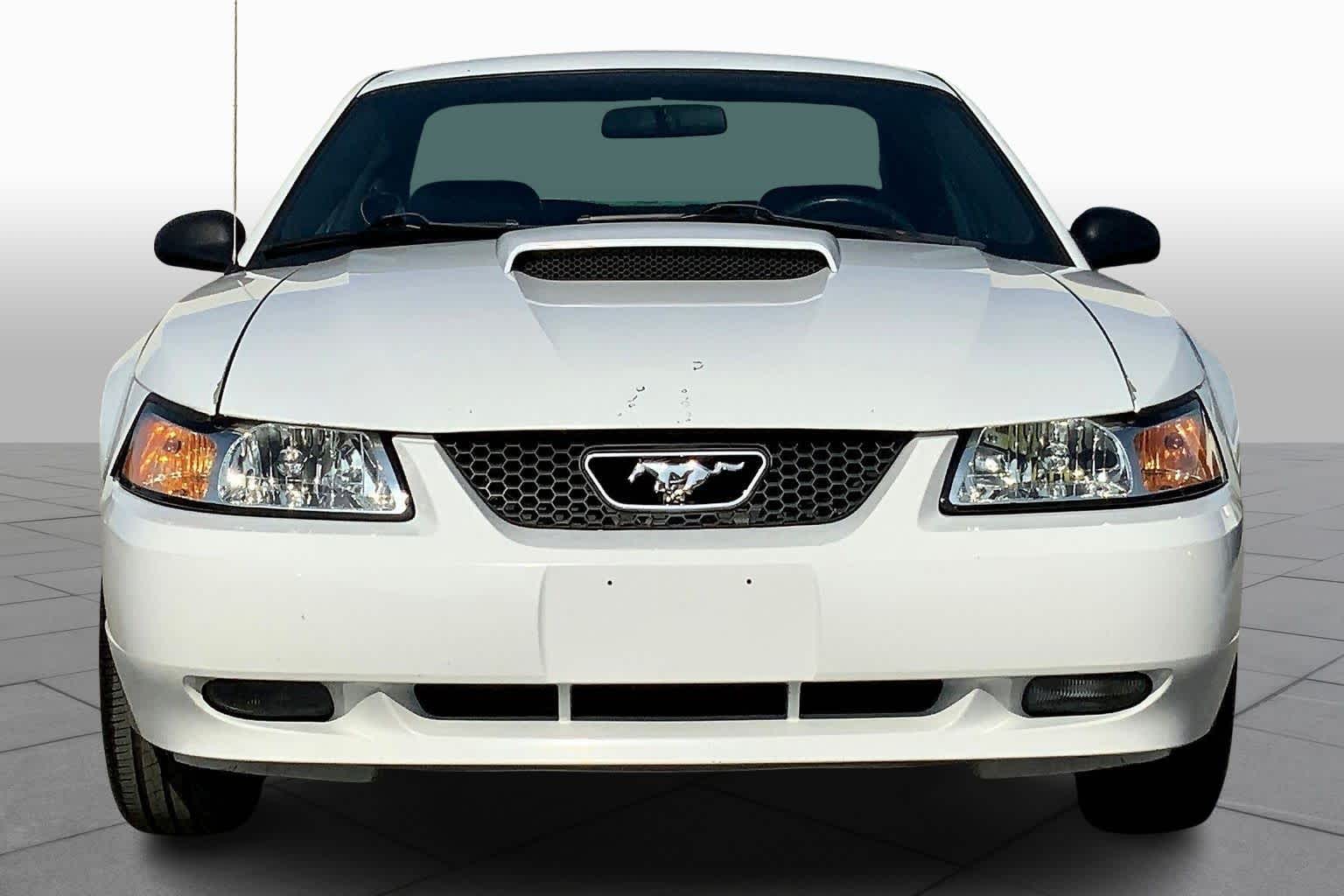 2003 Ford Mustang GT Deluxe photo 3