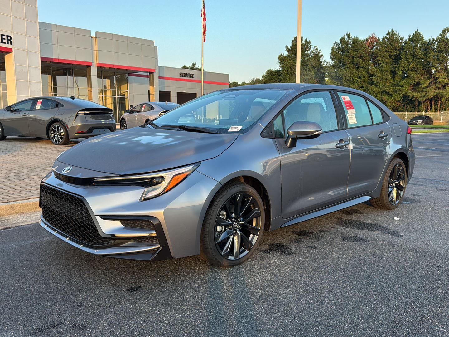 2026 Toyota Corolla SE photo 2