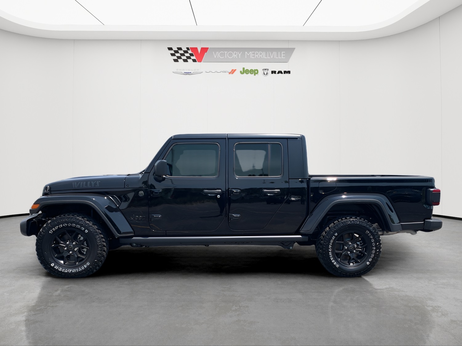 2025 Jeep Gladiator Willys photo 2