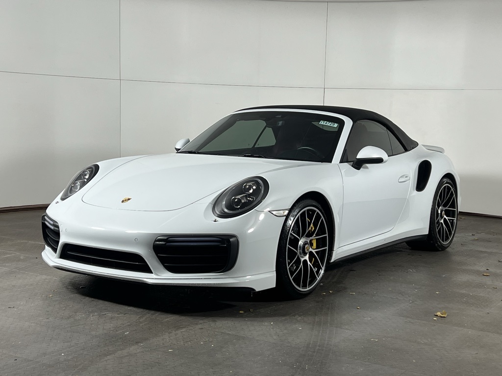 2017 Porsche 911 Turbo S's photo
