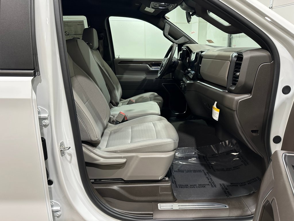 2026 Chevrolet Silverado 1500 LT photo 28