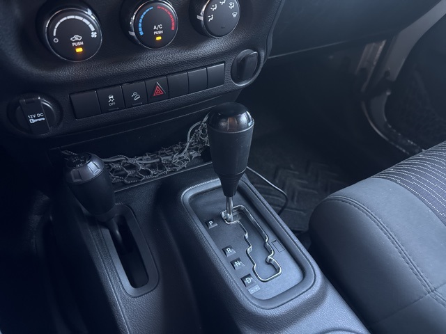 2012 Jeep Wrangler Unlimited Sport photo 20