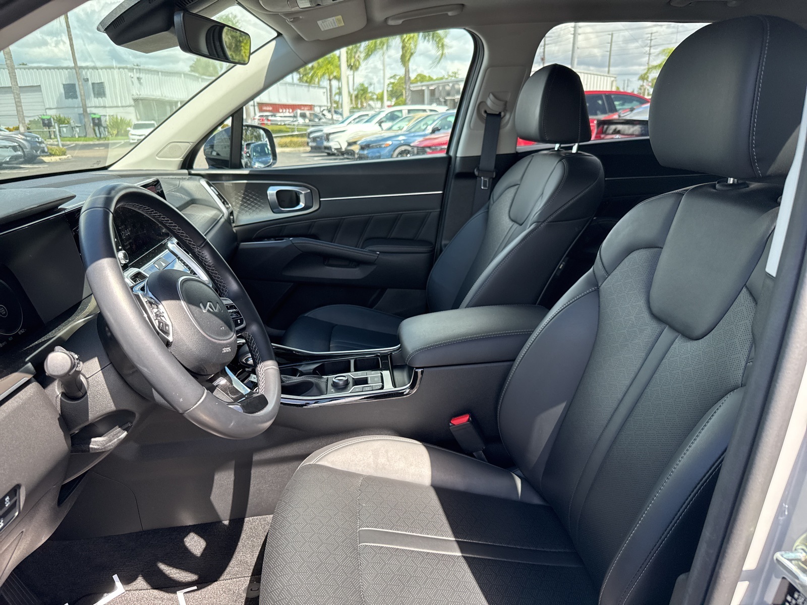 2023 Kia Sorento SX photo 8