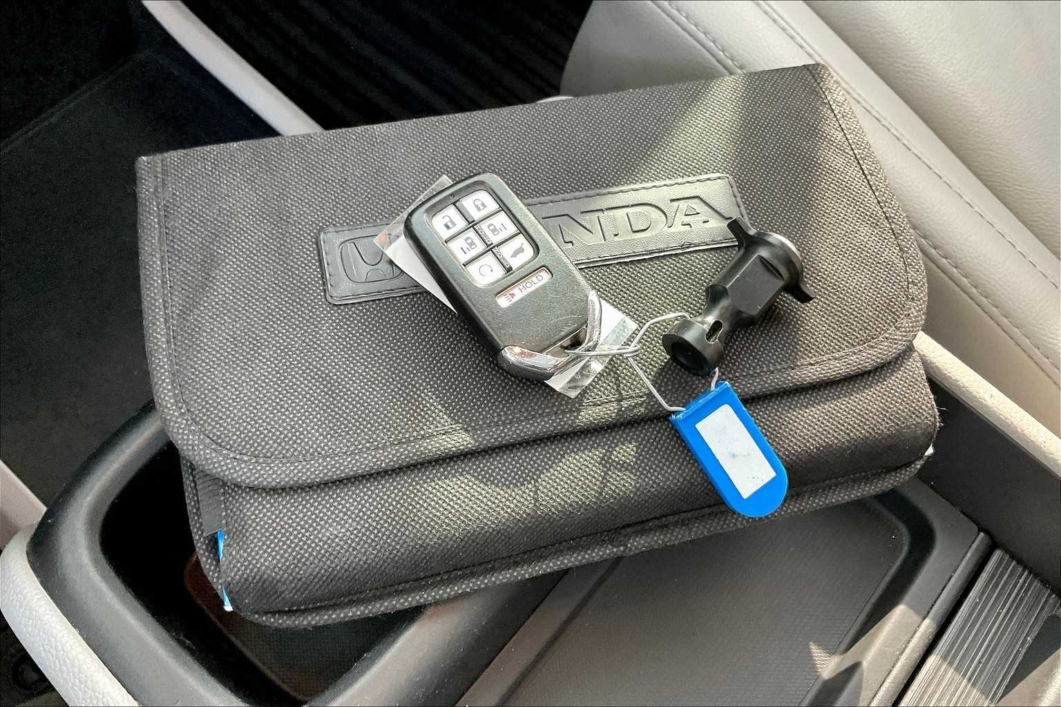 2019 Honda Odyssey Touring photo 13