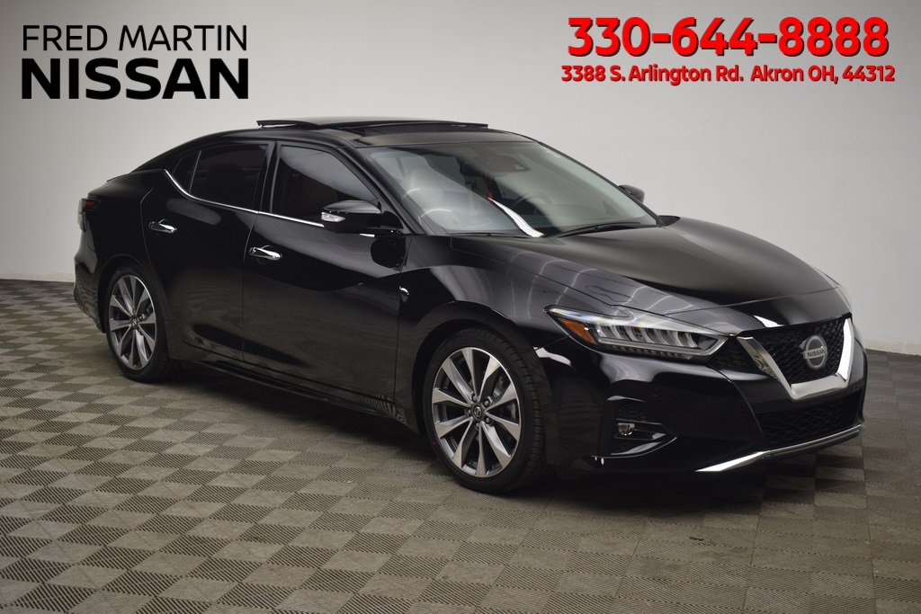 2022 Nissan Maxima Platinum's photo