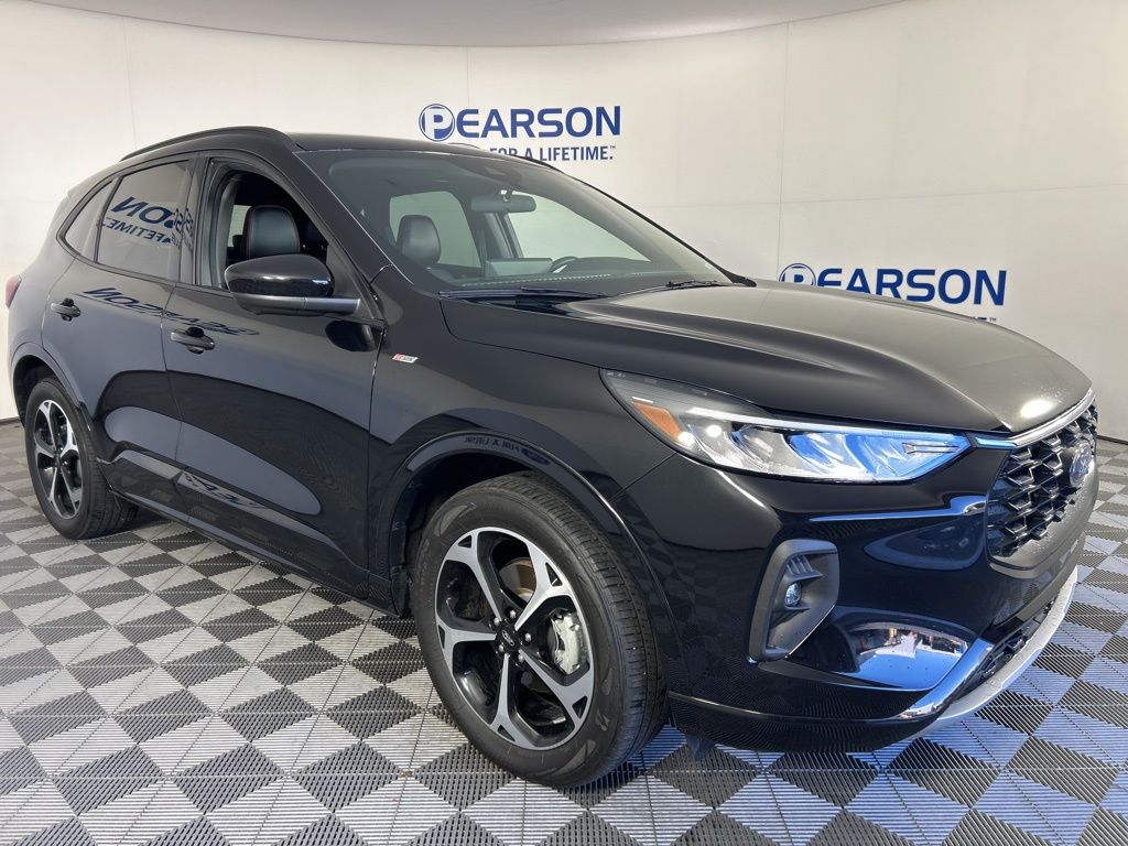 2023 Ford Escape ST-Line Select photo 3