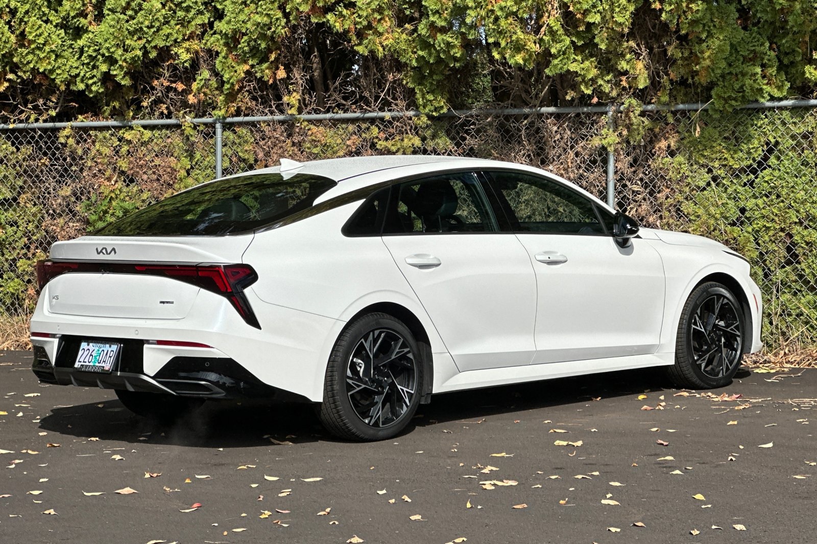 2025 Kia K5 GT-Line photo 3