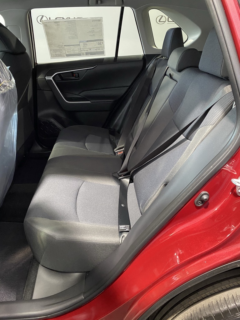 2025 Toyota RAV4 LE photo 25