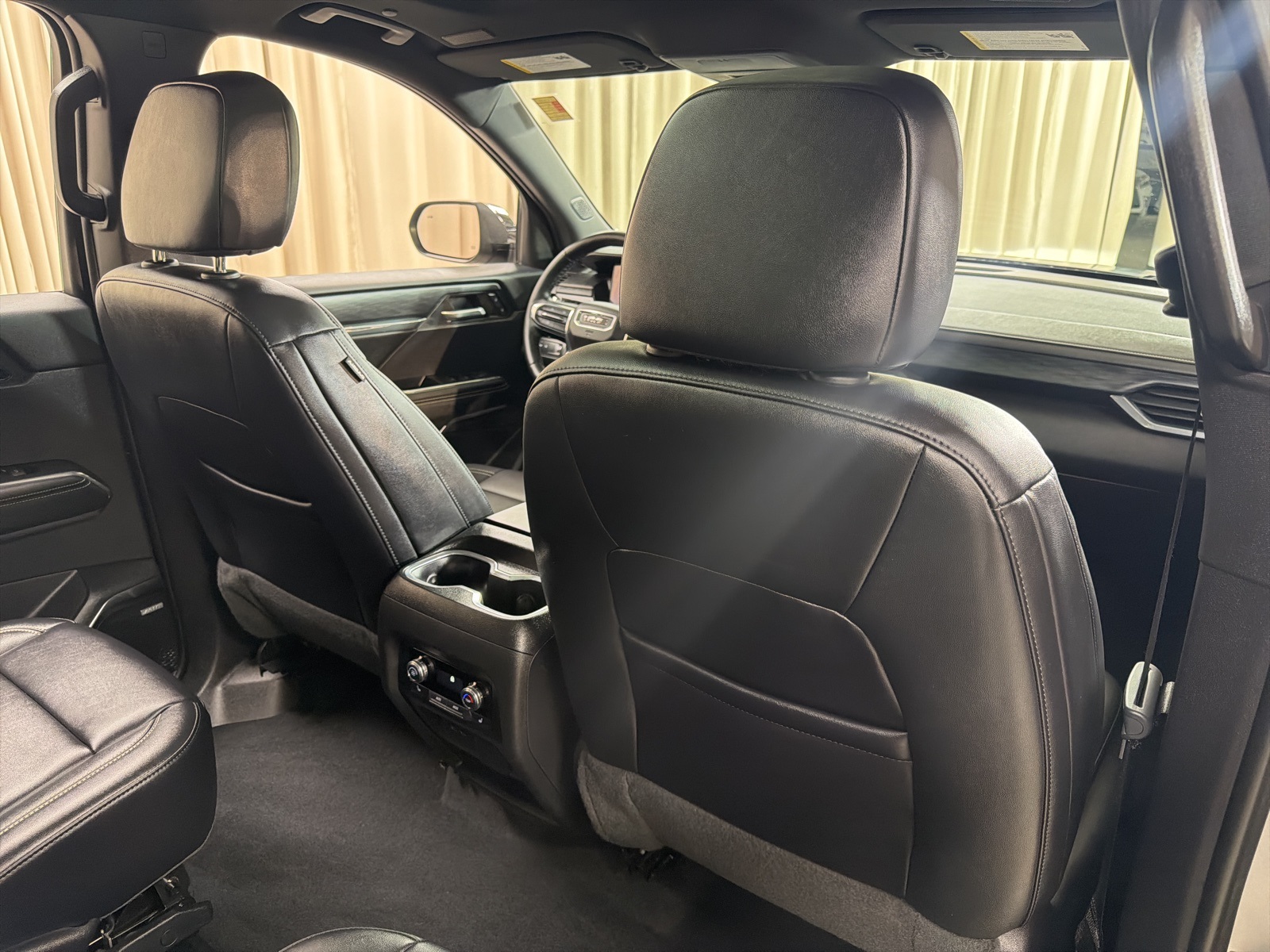 2024 Gmc Acadia Elevation photo 4