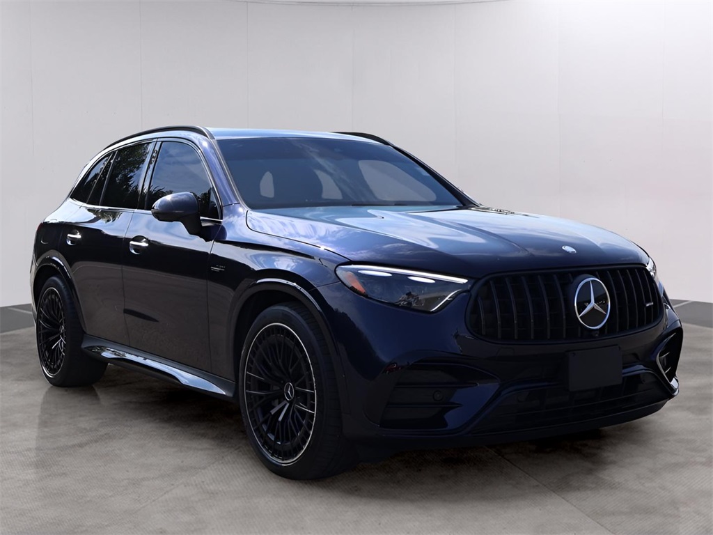 2024 Mercedes Benz GLC 43 AMG 4MATIC photo 3