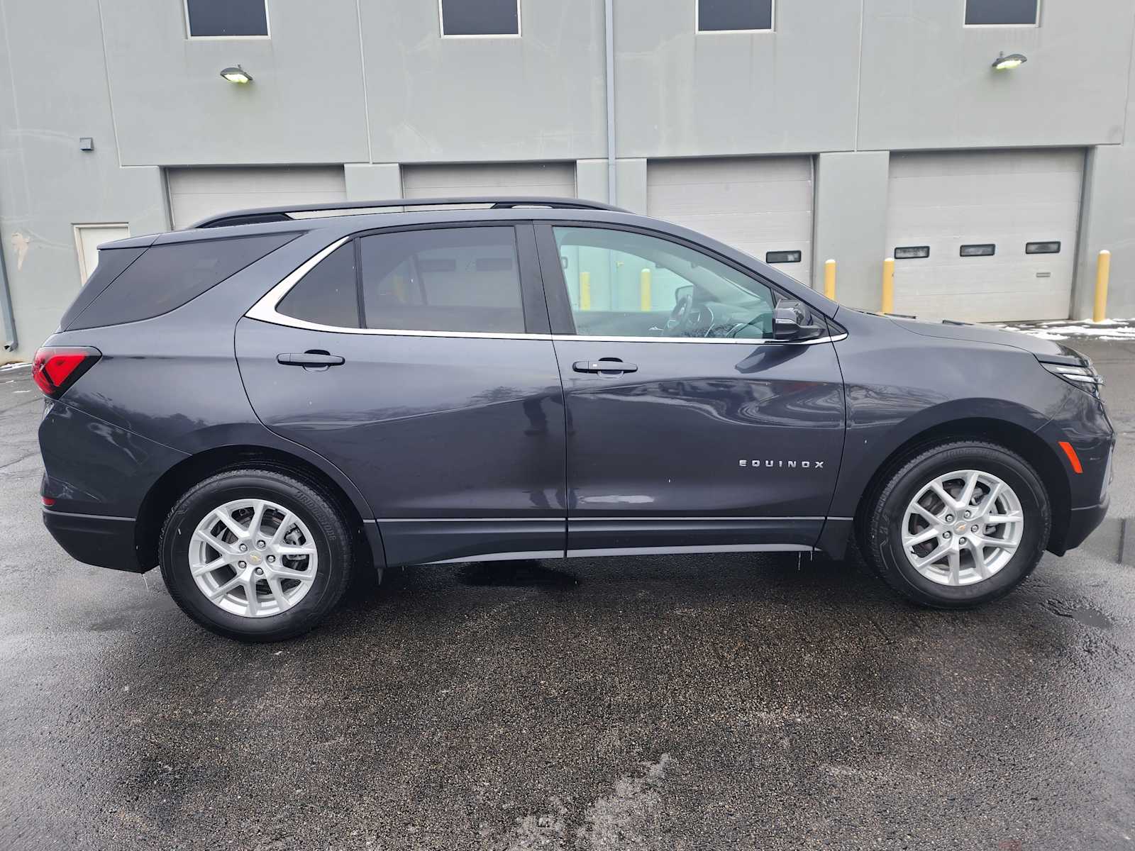 2022 Chevrolet Equinox LT photo 4