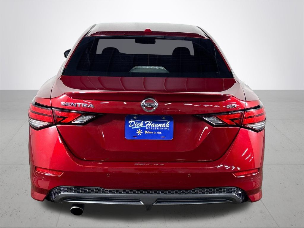 2021 Nissan Sentra SR photo 7
