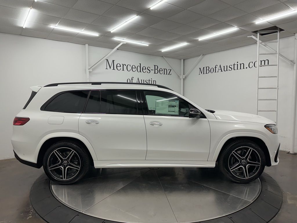 2026 Mercedes Benz GLS 450 4MATIC photo 8