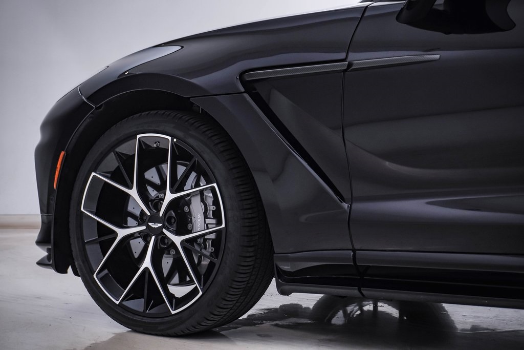 2025 Aston Martin DBX AM8 DBX707 photo 13
