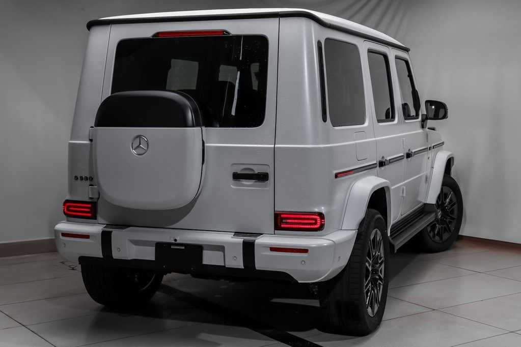 2025 Mercedes Benz G photo 20