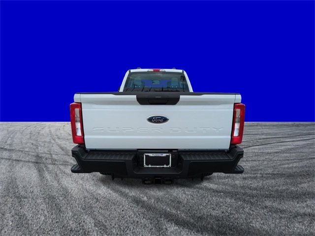 2026 Ford F-350 XL photo 4