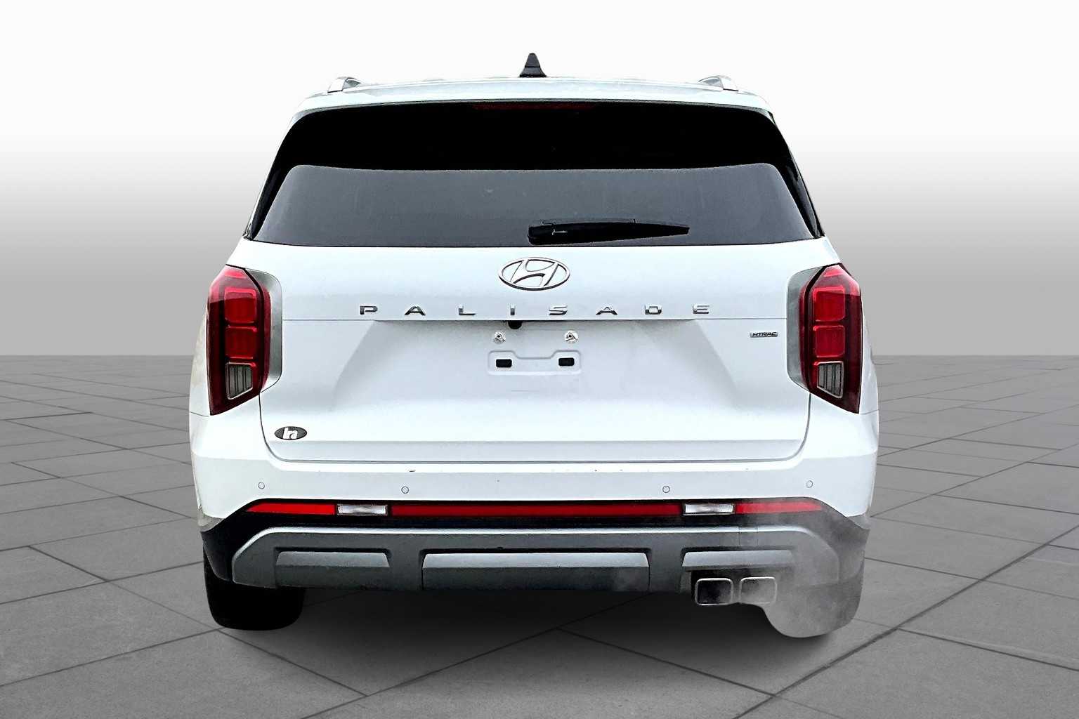 2024 Hyundai Palisade Limited photo 4