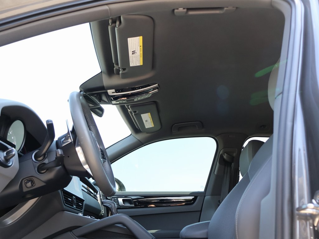 2023 Porsche Cayenne E-Hybrid photo 34