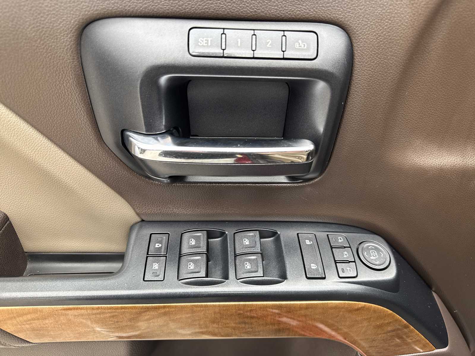 2014 Chevrolet Silverado 1500 LTZ photo 16