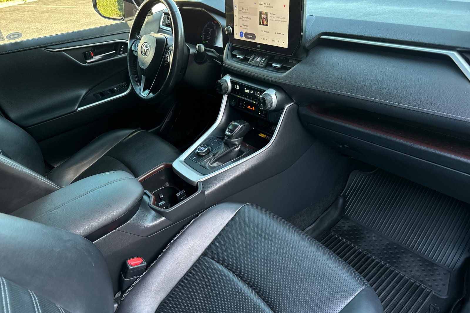 2023 Toyota RAV4 Hybrid Limited photo 14