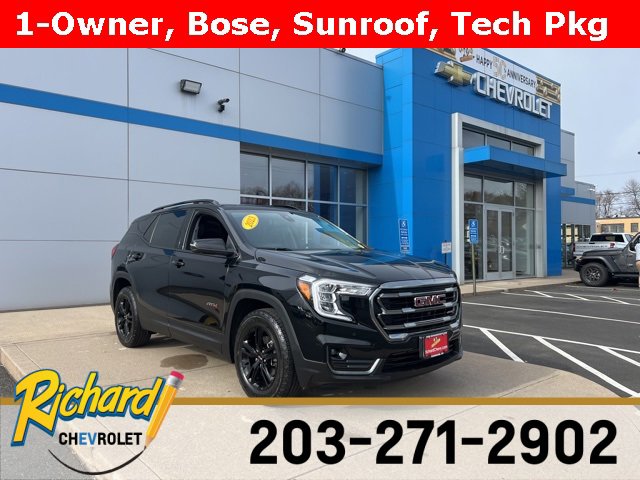 2023 GMC Terrain AT4's photo