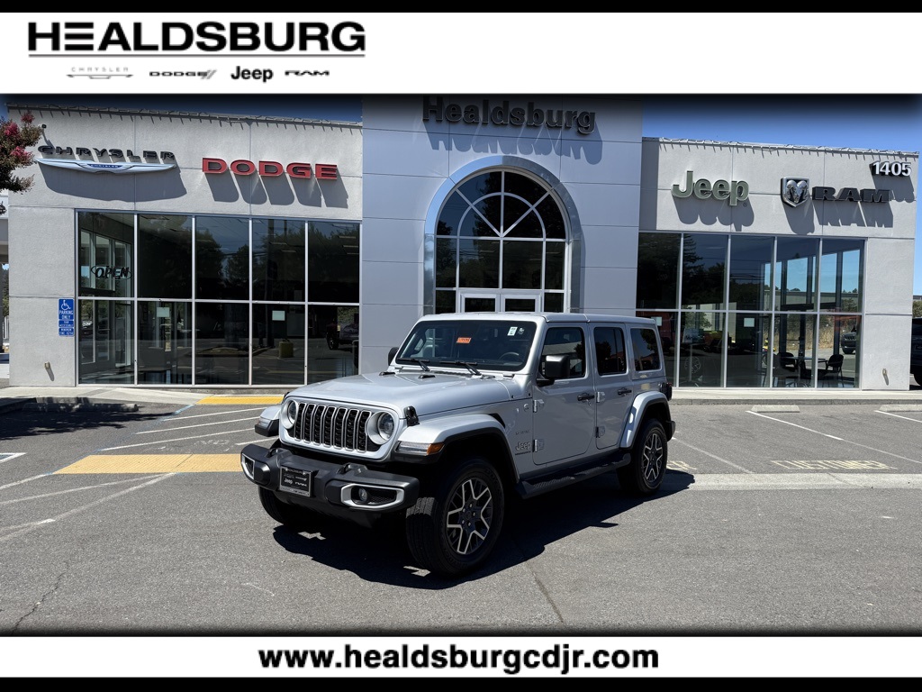 2024 Jeep Wrangler 4-Door Sahara's photo