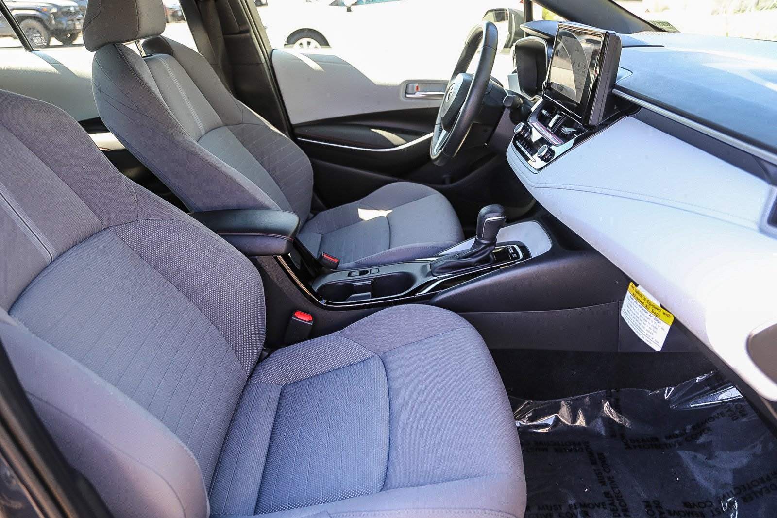 2024 Toyota Corolla Hybrid SE photo 16