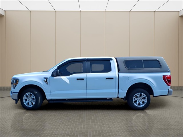 2023 Ford F-150 XLT photo 2