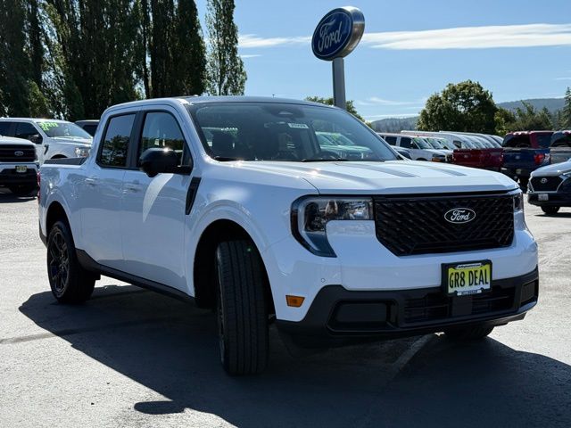 2025 Ford Maverick Lariat photo 3