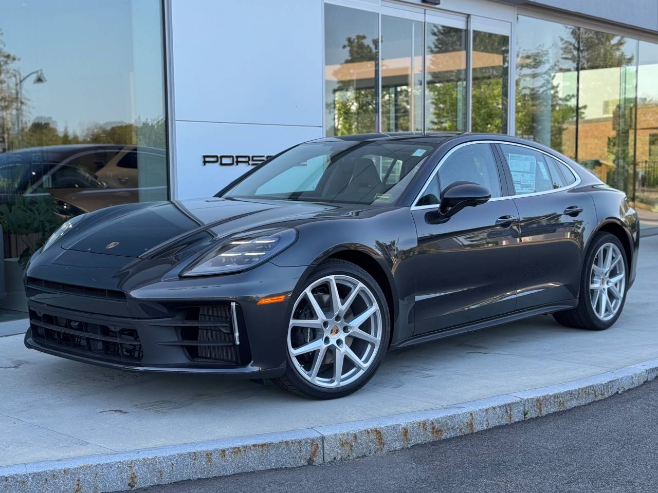 2025 Porsche Panamera