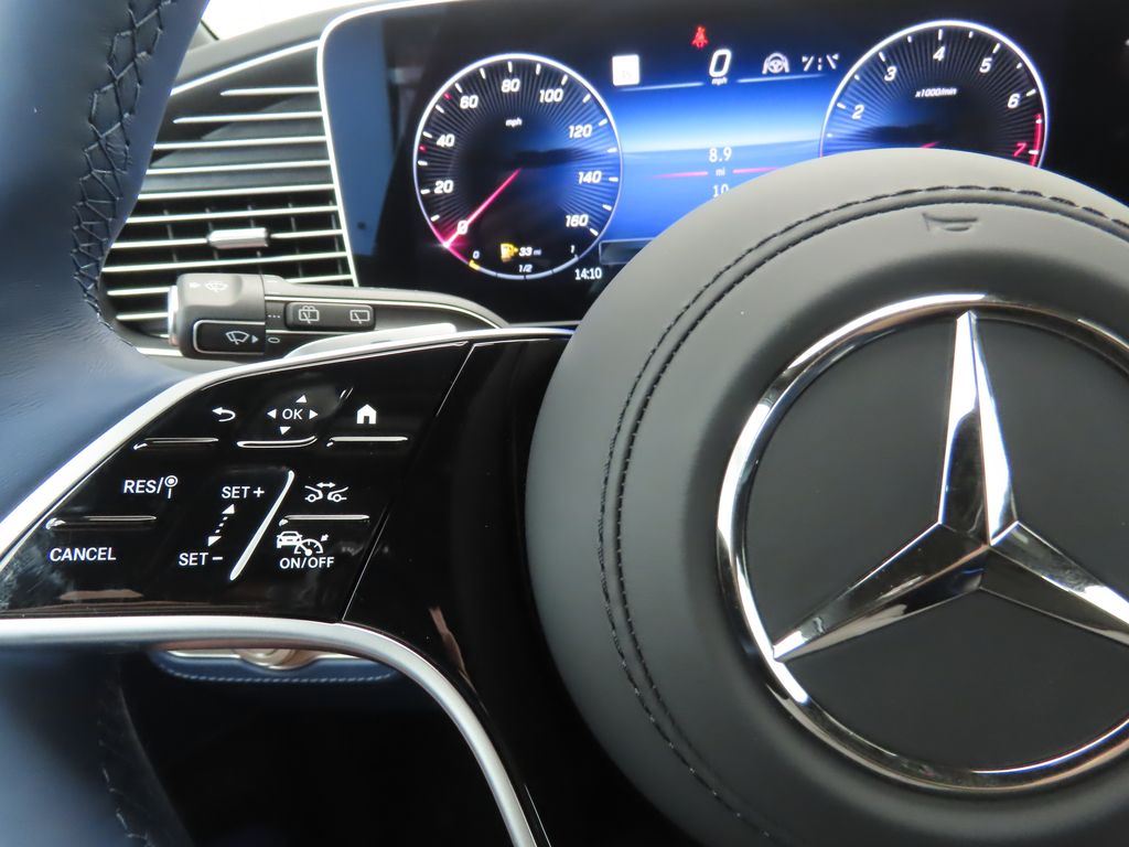 2025 Mercedes Benz GLE 450 4MATIC photo 10