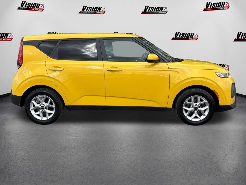 2020 Kia Soul S photo 4