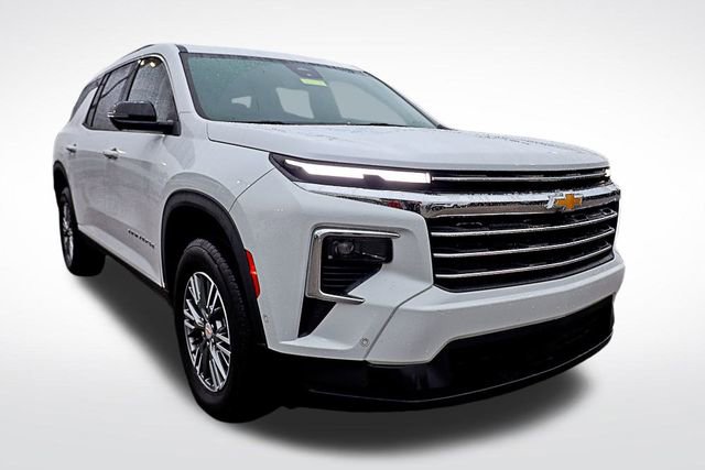 2024 Chevrolet Traverse 1LT photo 2