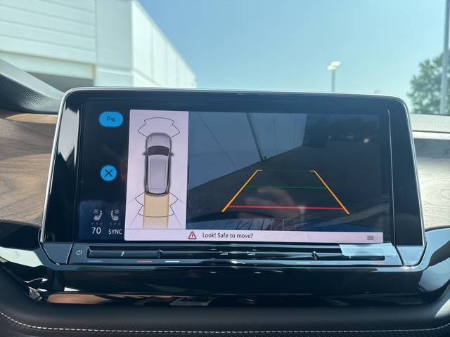 2026 Volkswagen Atlas SE Technology photo 17