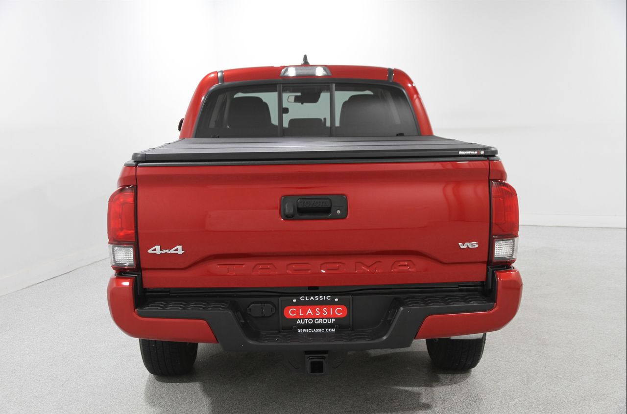 2022 Toyota Tacoma SR V6 photo 17