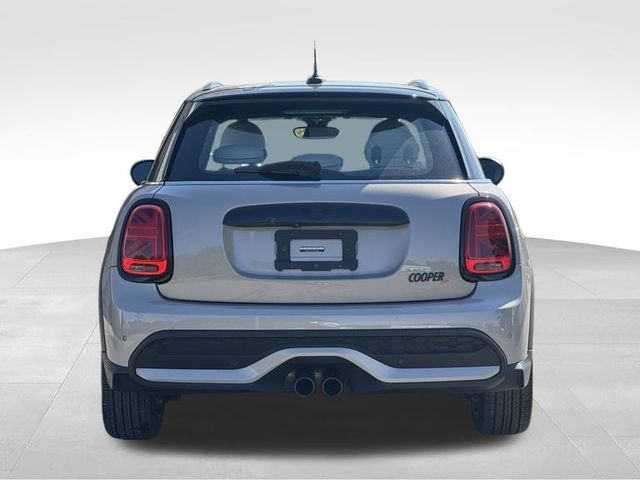 2024 Mini Cooper 4 Door Hardtop Iconic photo 5