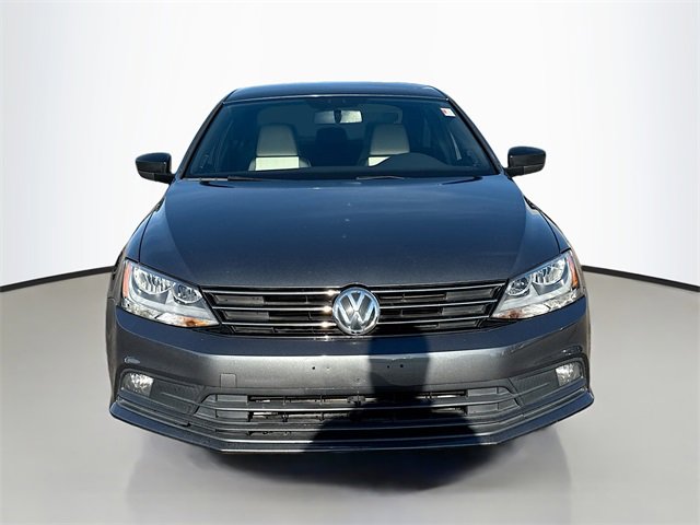 2016 Volkswagen Jetta 1.8T Sport photo 2