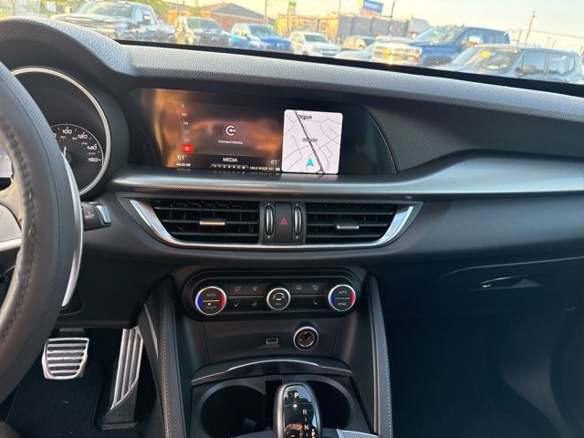 2018 Alfa Romeo Stelvio Ti photo 20