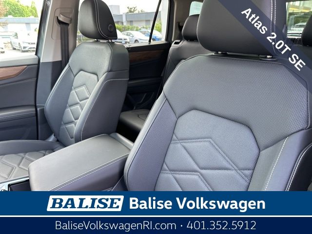 2025 Volkswagen Atlas SE Technology photo 12