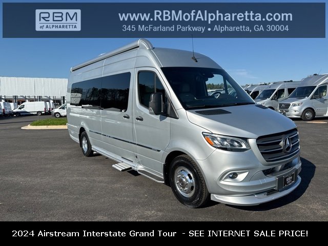 2022 Mercedes-Benz Sprinter Cargo Van Base