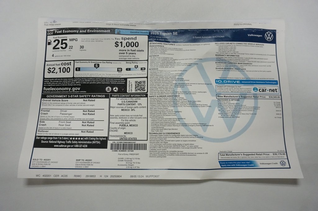 2025 Volkswagen Tiguan SE photo 30