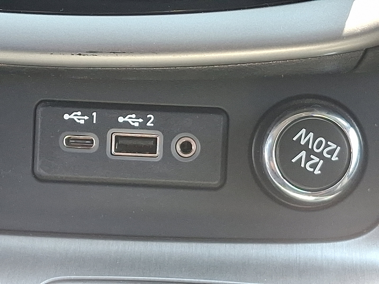 2022 Nissan Murano S photo 25