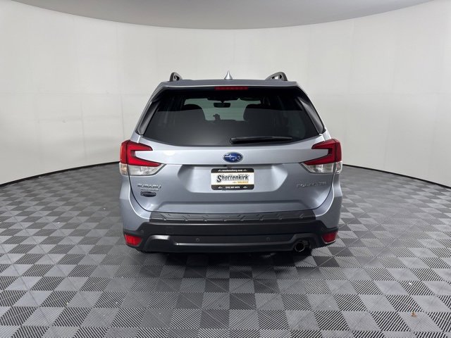 2023 Subaru Forester Limited photo 3