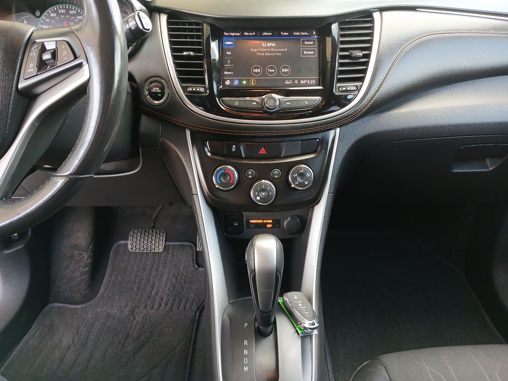 2022 Chevrolet Trax LT photo 31