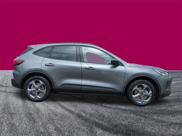 2026 Ford Escape ST-Line photo 2