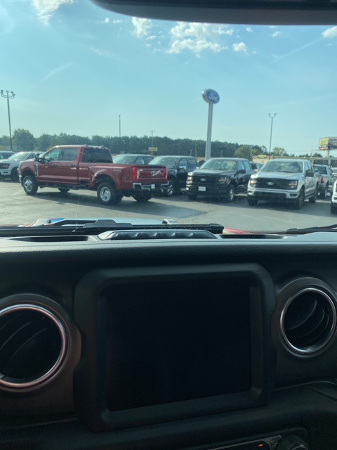 2023 Jeep Wrangler Rubicon 4xe photo 30