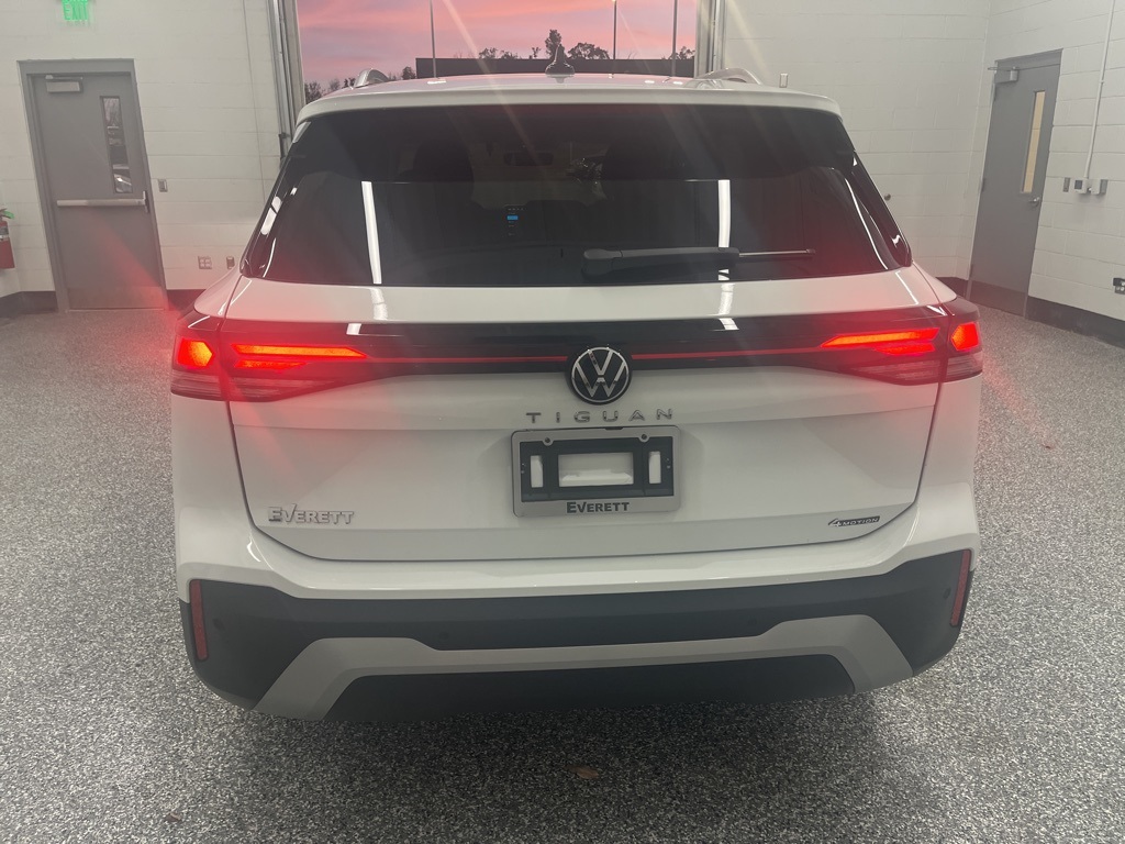 2026 Volkswagen Tiguan S photo 3
