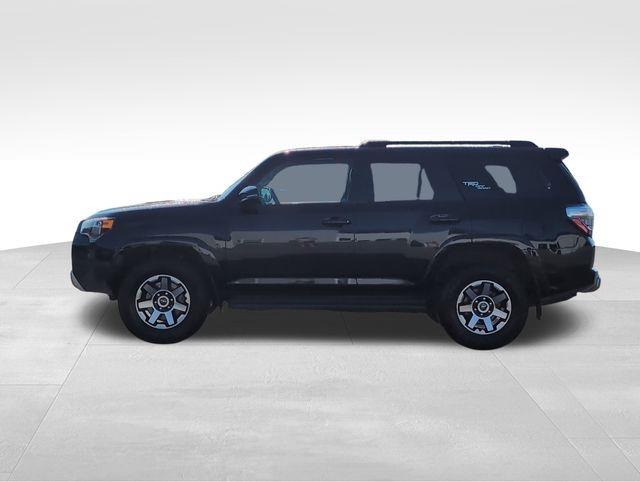2024 Toyota 4Runner TRD Off-Road Premium photo 2